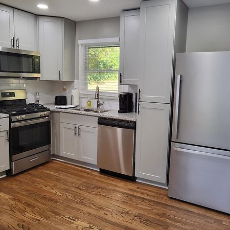 Rare Find! Private Heated Pool & Spa - Entire Home Near Atl City Center Атланта Екстериор снимка